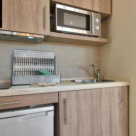 Central Suites In Saint Julians, Malta