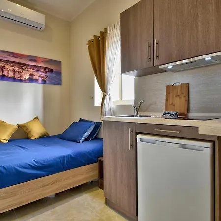 Central Suites In Saint Julians, Malta Apartmán *