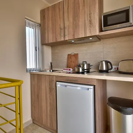 Central Suites In Saint Julians, Malta