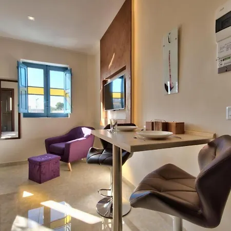 Central Suites In Saint Julians, Malta Apartmán *