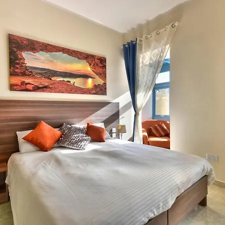 Central Suites In Saint Julians, Malta Διαμέρισμα Σλιέμα