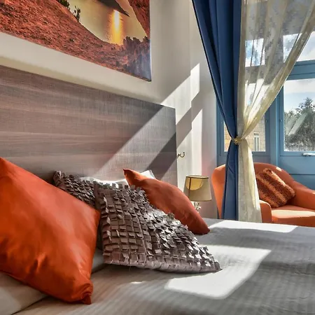 Central Suites In Saint Julians, Malta شقة