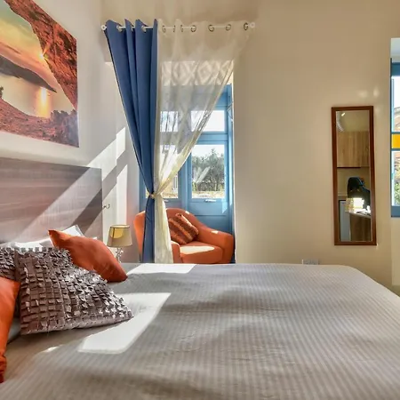 Central Suites In Saint Julians, Malta شقة سليمة
