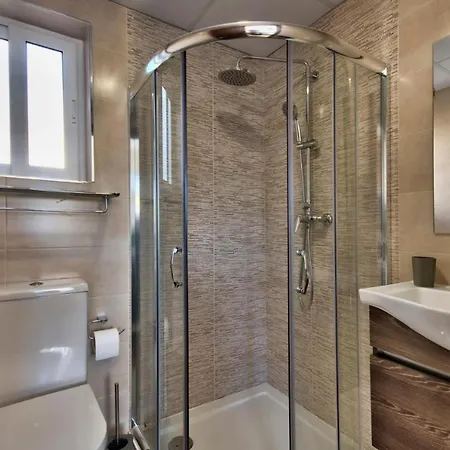 Central Suites In Saint Julians, Malta * سليمة